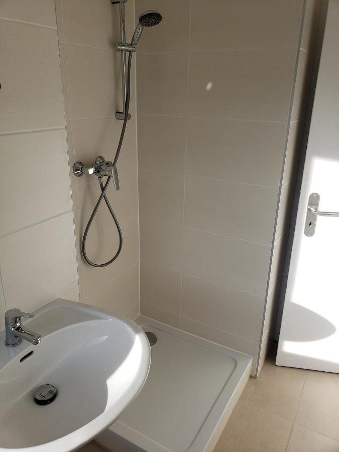 Monteurswohnung-Kas-1 Zimmer Mit Eigenem Bad 萨尔茨吉特 外观 照片